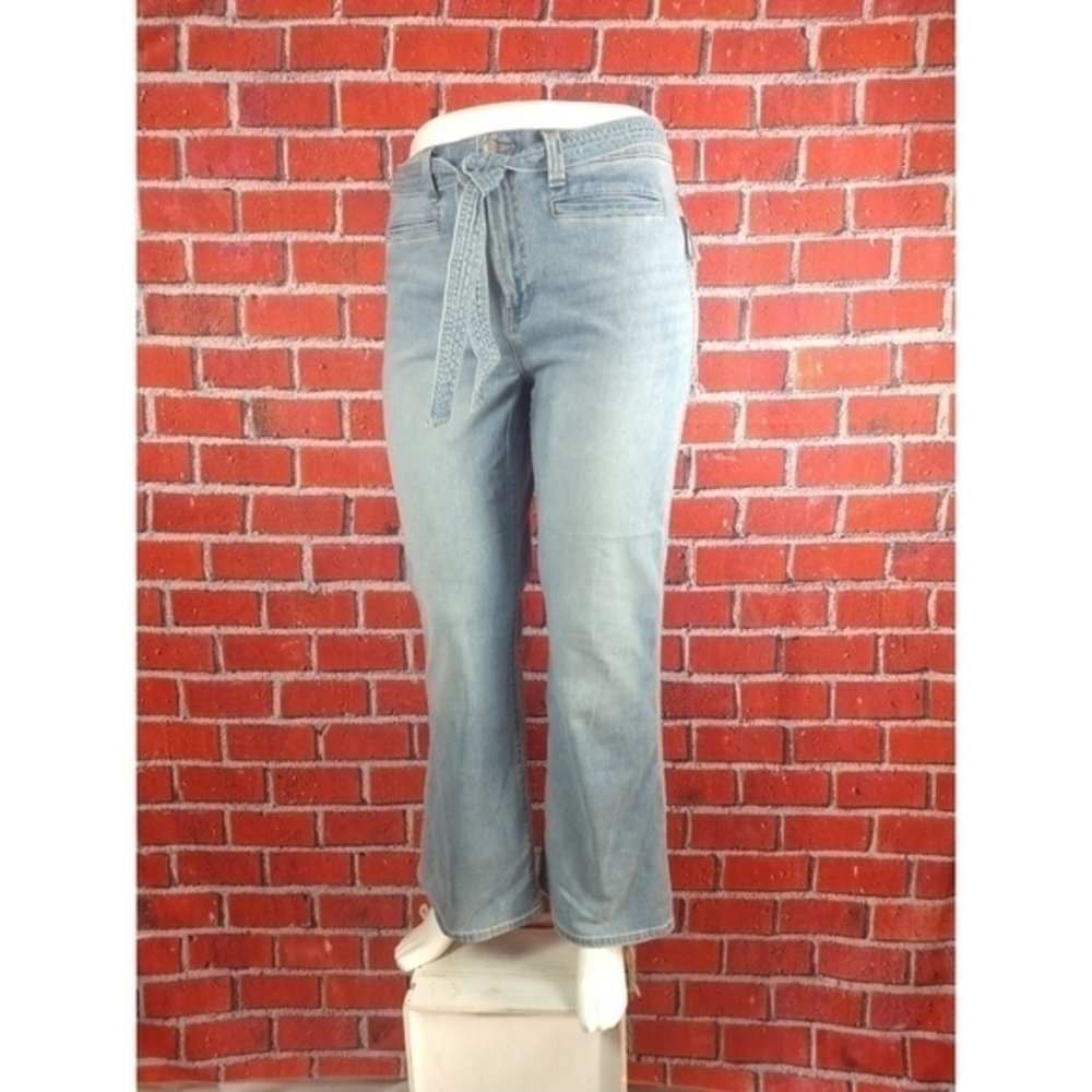GAP High Rise Flare Leg Jean